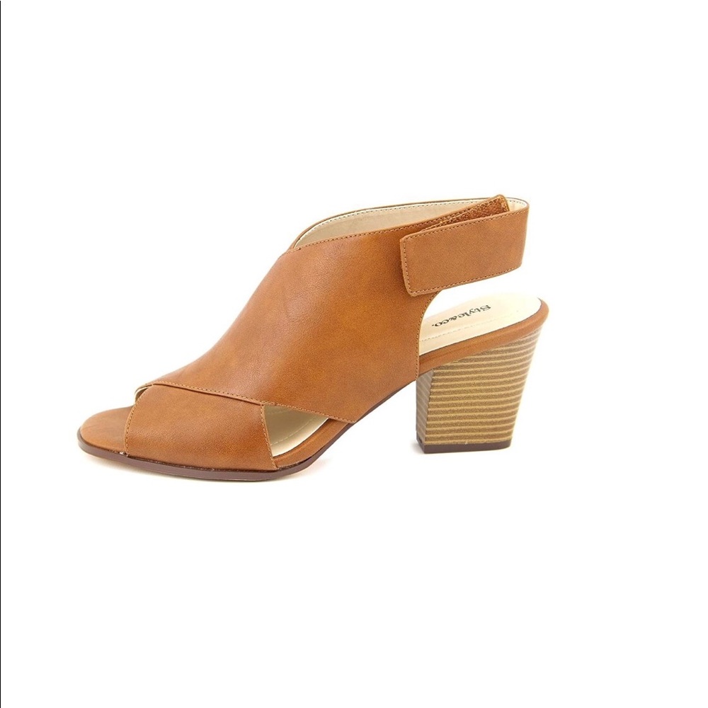 Style & Co Tan Sandals Size 6